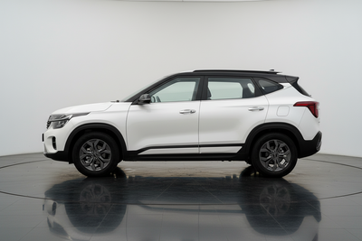 Rent Kia Seltos 2025 White 28571 K or similar
